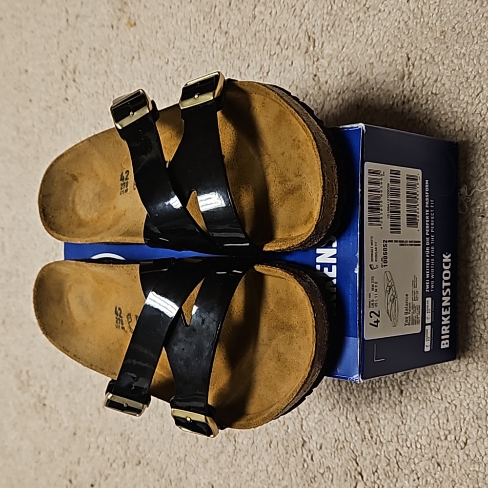 BIRKENSTOCK Yao Balance Black Patent Leather Sandals - regular fit